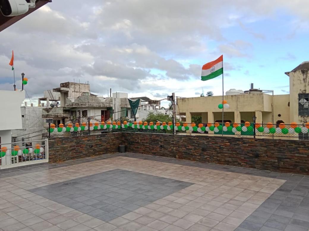 Peacock Hill Homestay Bhopal Buitenkant foto