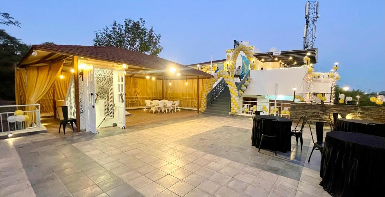 Peacock Hill Homestay Bhopal Buitenkant foto