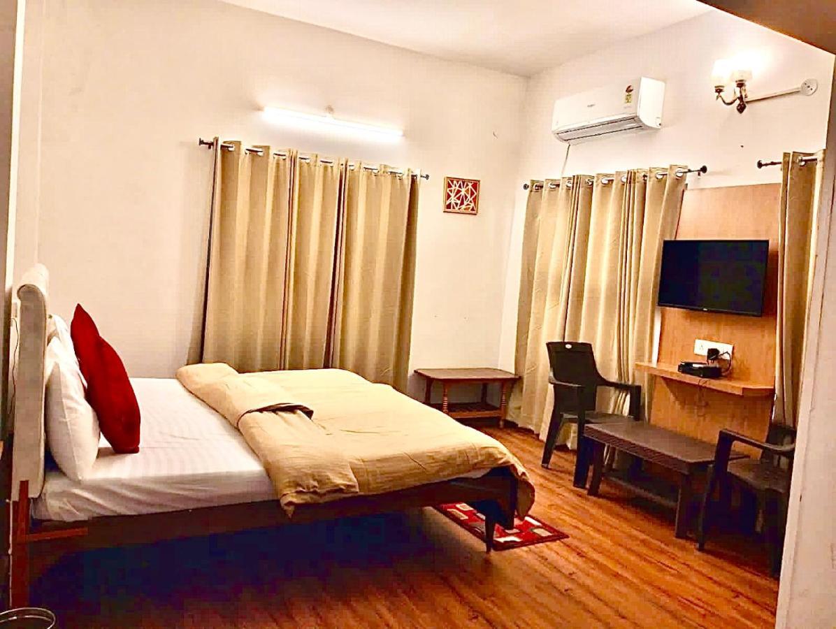 Peacock Hill Homestay Bhopal Buitenkant foto